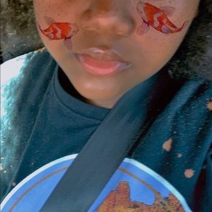 Meet your Posher, Laniya